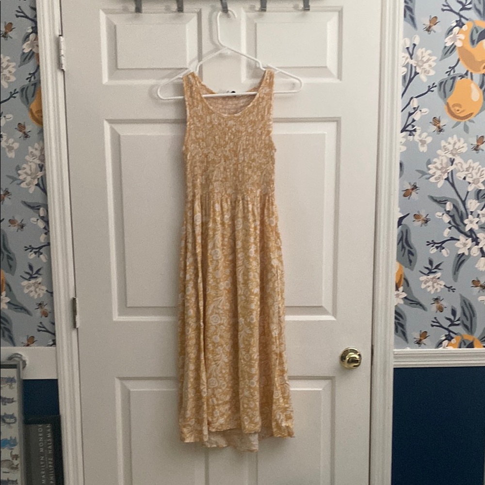 Textured Mustard and White Fabric